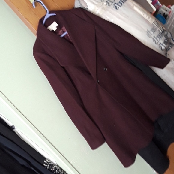 Michael Kors - Picture 1 of 5